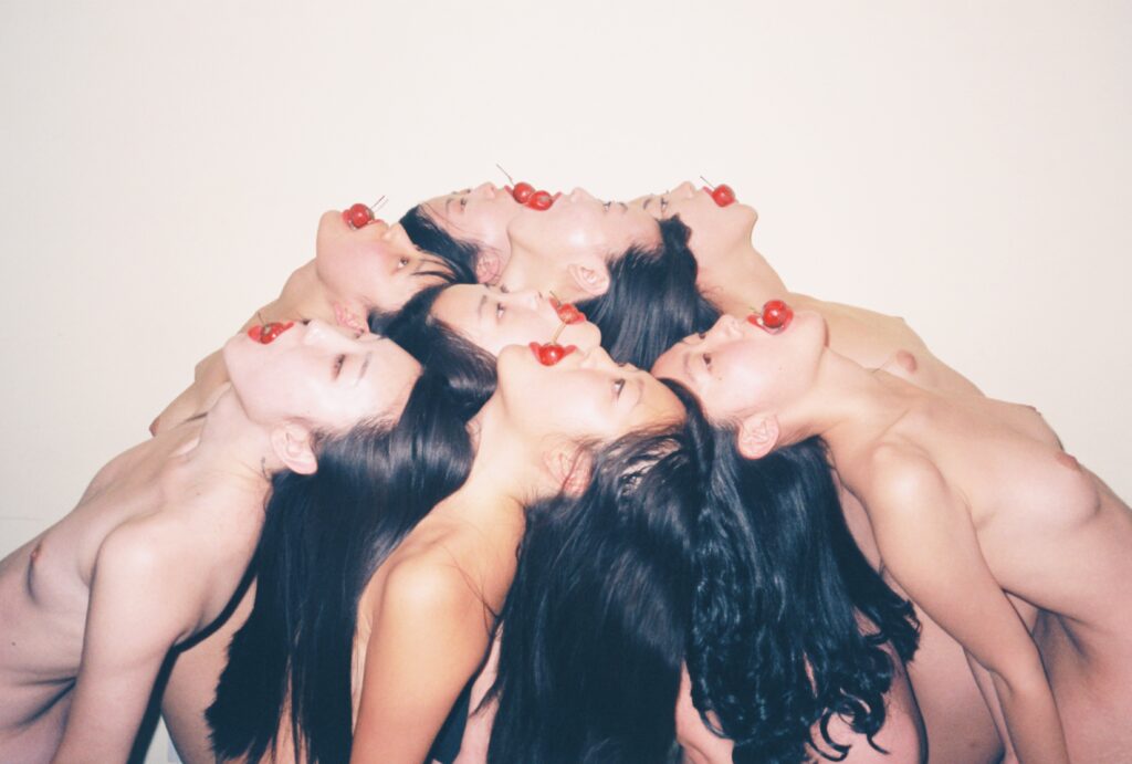 © Ren Hang