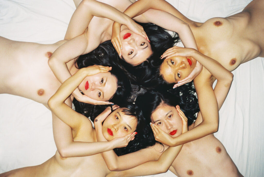 © Ren Hang
